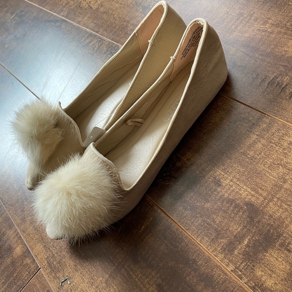 Brand new tags on fluffy nude Pom Pom flat shoes - Picture 2 of 2